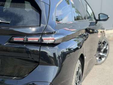 PEUGEOT 308 SW 1.5 BlueHDI 130 EAT8 Allure