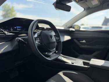 PEUGEOT 308 SW 1.5 BlueHDI 130 EAT8 Allure