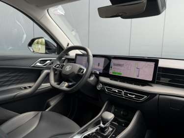 MG MOTOR EHS 1.5 Hybrid+ 224 Luxury