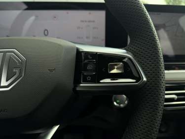 MG MOTOR EHS 1.5 Hybrid+ 224 Luxury