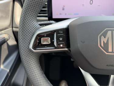 MG MOTOR EHS 1.5 Hybrid+ 224 Luxury