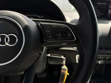 AUDI A3 SPORTBACK 30 TFSI 116 S-Tronic Business Line