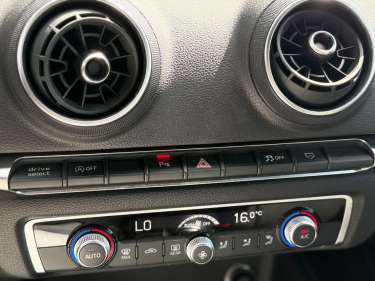 AUDI A3 SPORTBACK 30 TFSI 116 S-Tronic Business Line