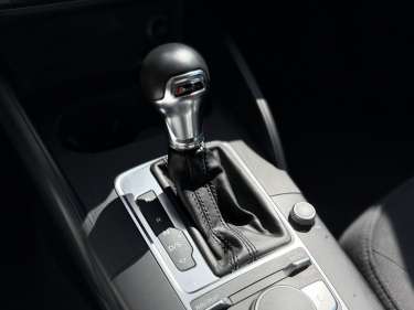 AUDI A3 SPORTBACK 30 TFSI 116 S-Tronic Business Line