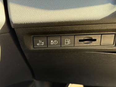 PEUGEOT 408 1.6 PHEV 180 e-EAT8 GT