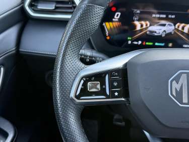 MG MOTOR ZS 1.5 Hybrid+ 197 Luxury