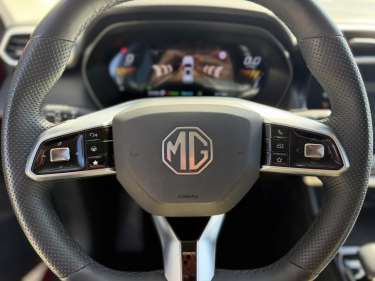 MG MOTOR ZS 1.5 Hybrid+ 197 Luxury