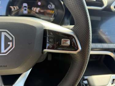 MG MOTOR ZS 1.5 Hybrid+ 197 Luxury