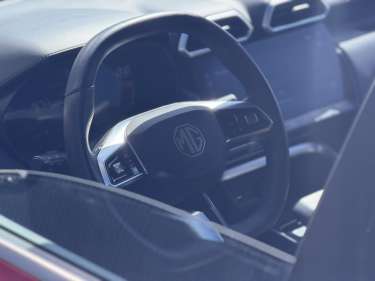 MG MOTOR ZS 1.5 Hybrid+ 197 Luxury