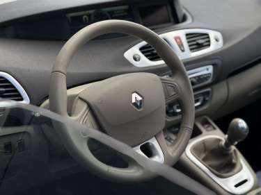 RENAULT SCENIC 1.9 DCI 130 Jade