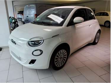 FIAT 500e 3+1 95ch 23.8kWh