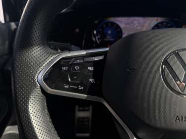 VW GOLF 8 1.5 eTSI 150 DSG R-Line