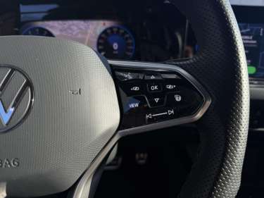 VW GOLF 8 1.5 eTSI 150 DSG R-Line