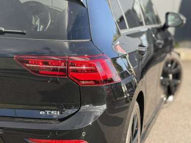 VW GOLF 8 1.5 eTSI 150 DSG R-Line