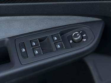 VW GOLF 8 1.5 eTSI 150 DSG R-Line