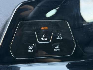 VW GOLF 8 1.5 eTSI 150 DSG R-Line