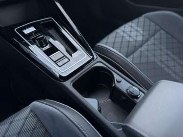 VW GOLF 8 1.5 eTSI 150 DSG R-Line