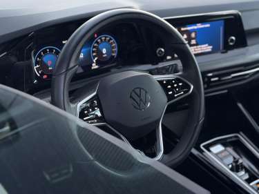 VW GOLF 8 1.5 eTSI 150 DSG R-Line