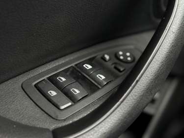 PEUGEOT 208 Hyrbid 110 e-DSC6 Allure