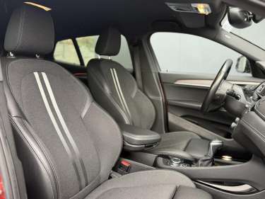 PEUGEOT 208 Hyrbid 110 e-DSC6 Allure
