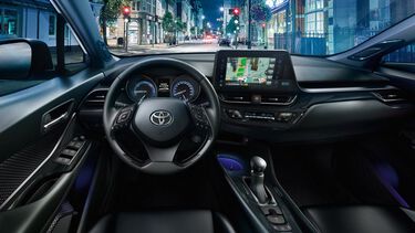 toyota-chr-2018-interior-tme-013-a-full_tcm-18-1381924